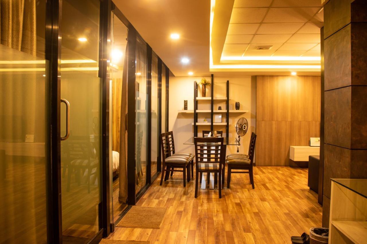 Classic Serviced Apartments Jawlakhel Экстерьер фото