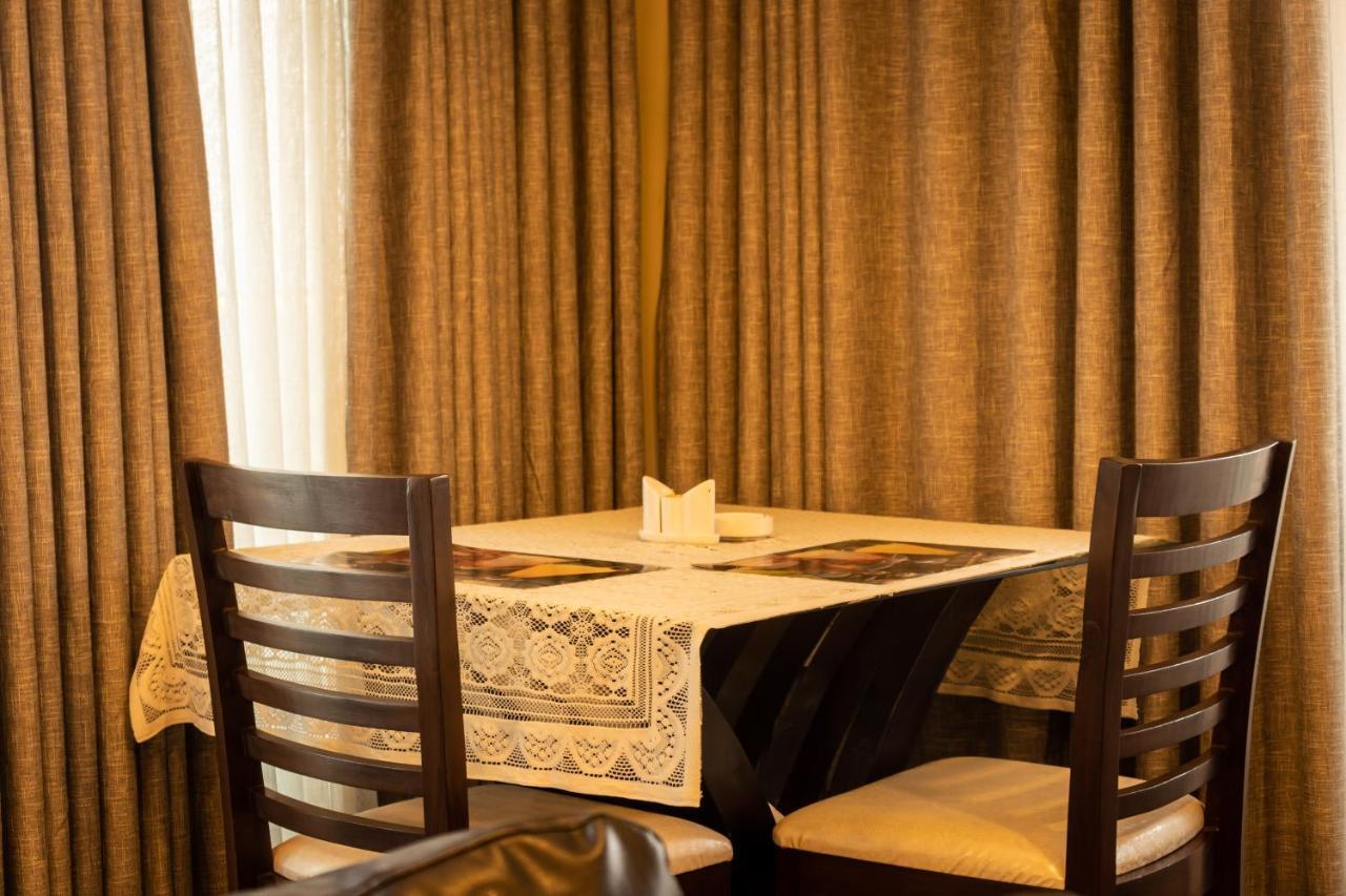 Classic Serviced Apartments Jawlakhel Экстерьер фото