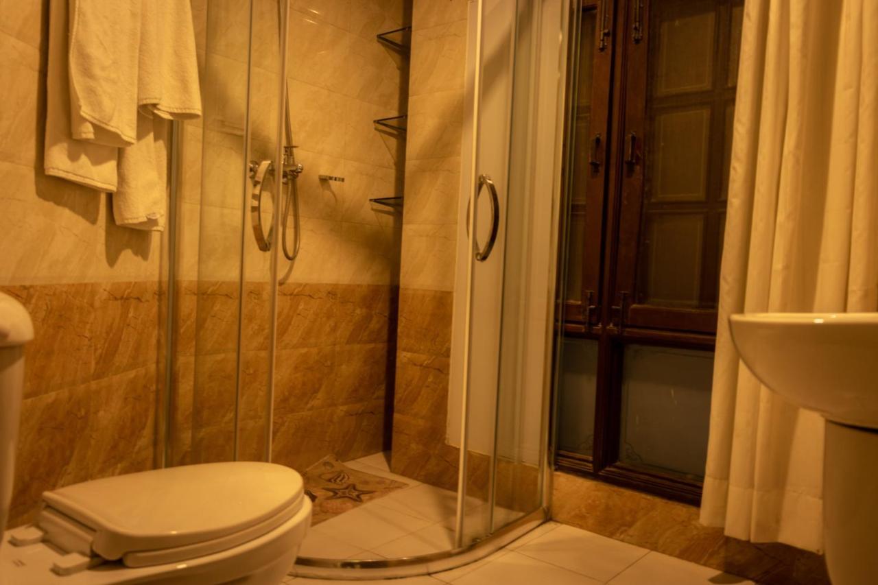 Classic Serviced Apartments Jawlakhel Экстерьер фото