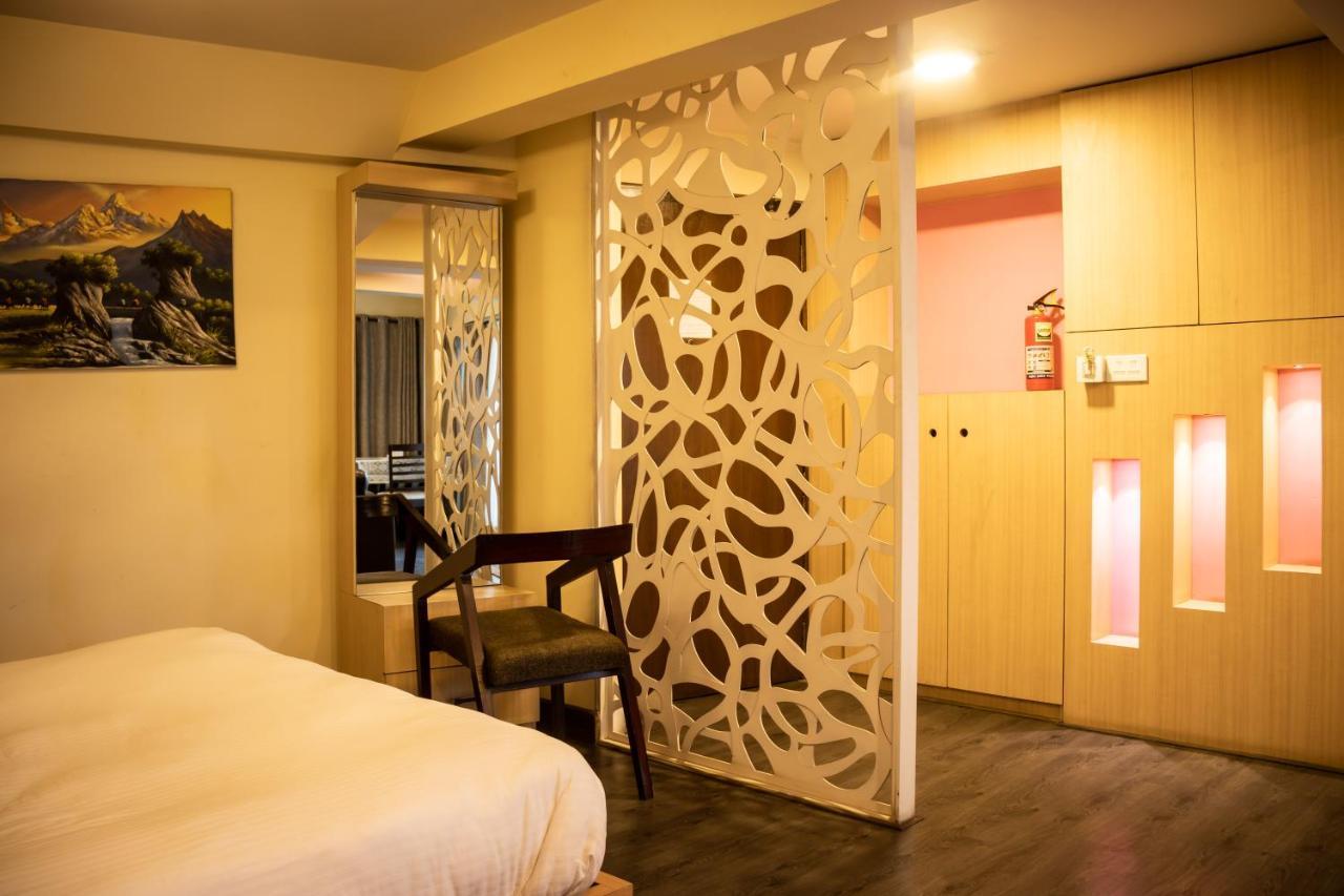 Classic Serviced Apartments Jawlakhel Экстерьер фото